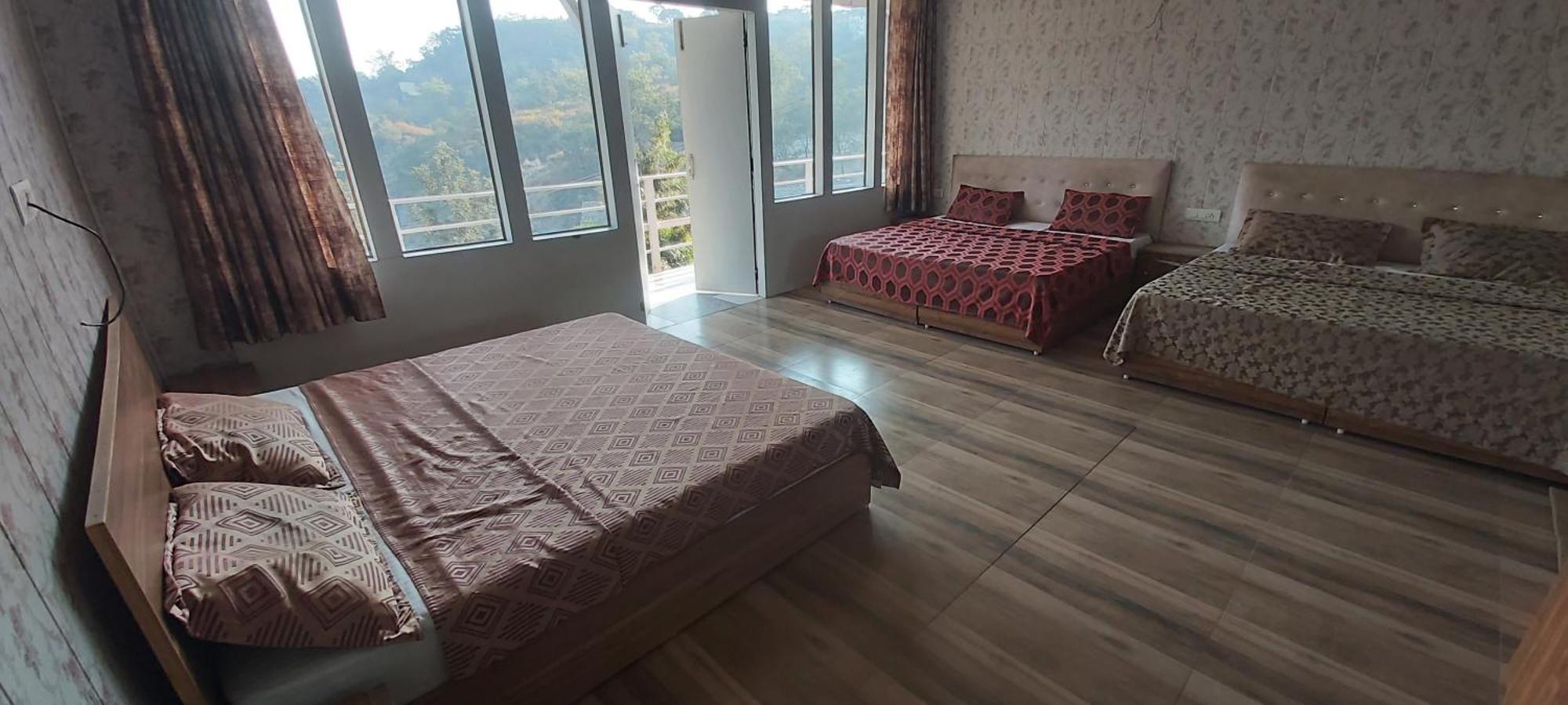 Valley Retreat Home Stay Dehradún Szoba fotó